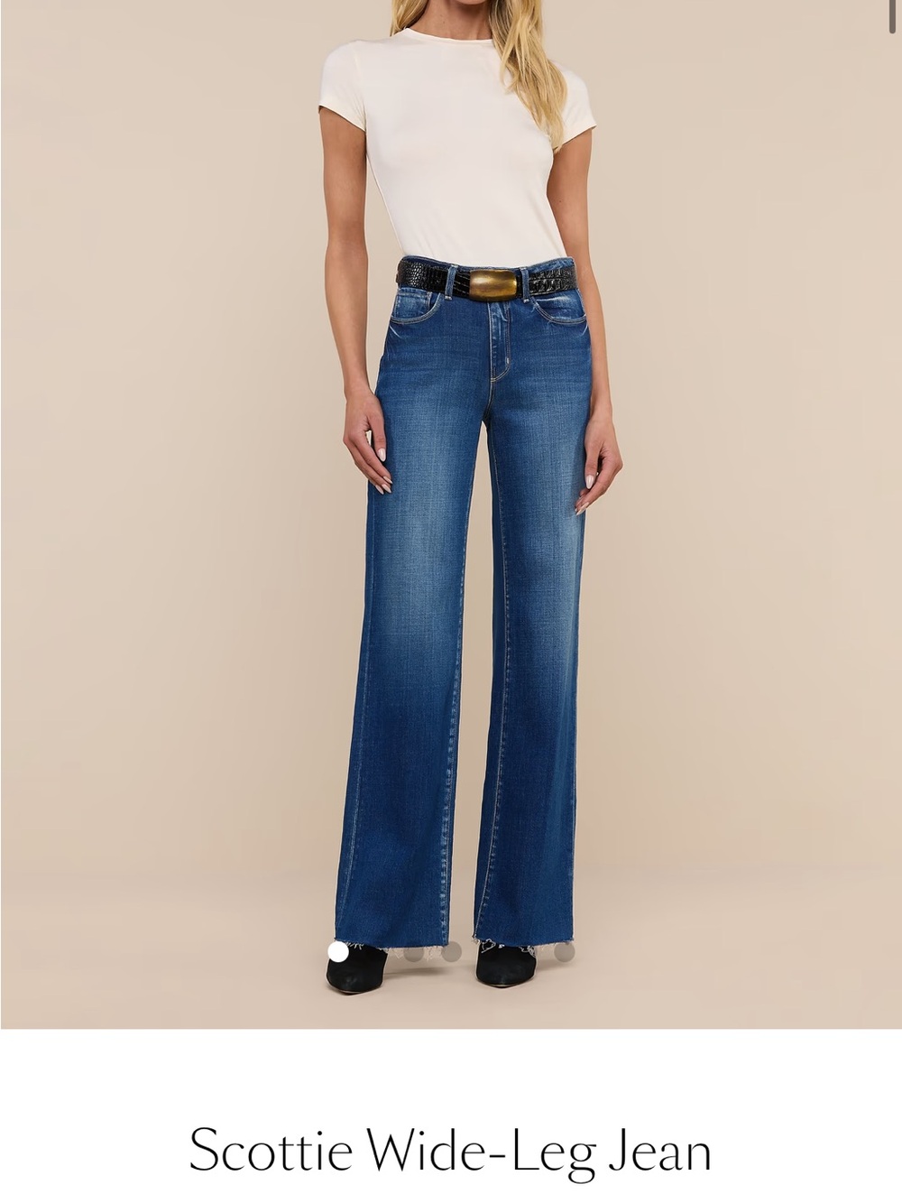 L'AGENCE Scottie Wide-Leg Jeans in Blue Wash - Hastings